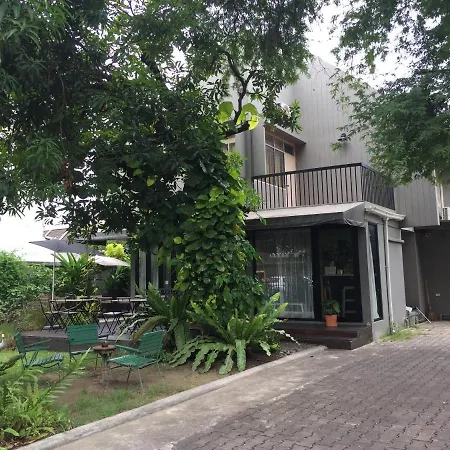 Baan Ongkharak Bed & Breakfast (Adults Only)