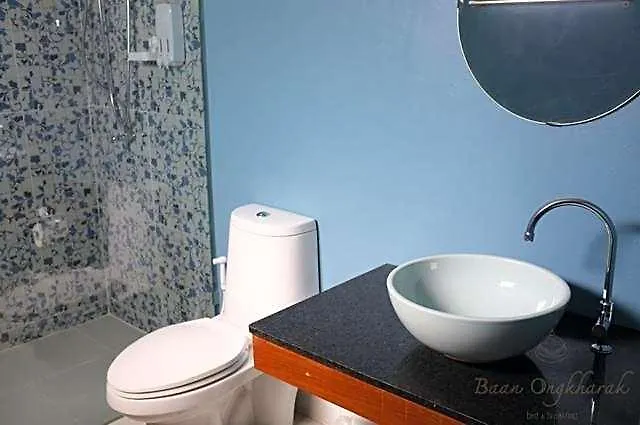 Acomodação com café da manhã  Baan Ongkharak (adults Only) 4*