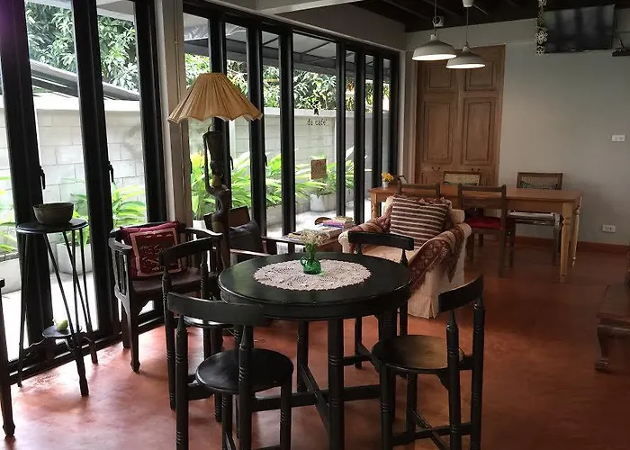 Baan Ongkharak (adults Only) ベッド・アンド・ブレックファスト